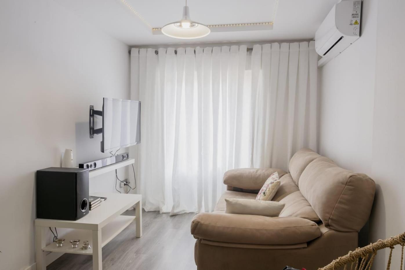 סרגוסה Apartamento Cerca Del Pilar מראה חיצוני תמונה