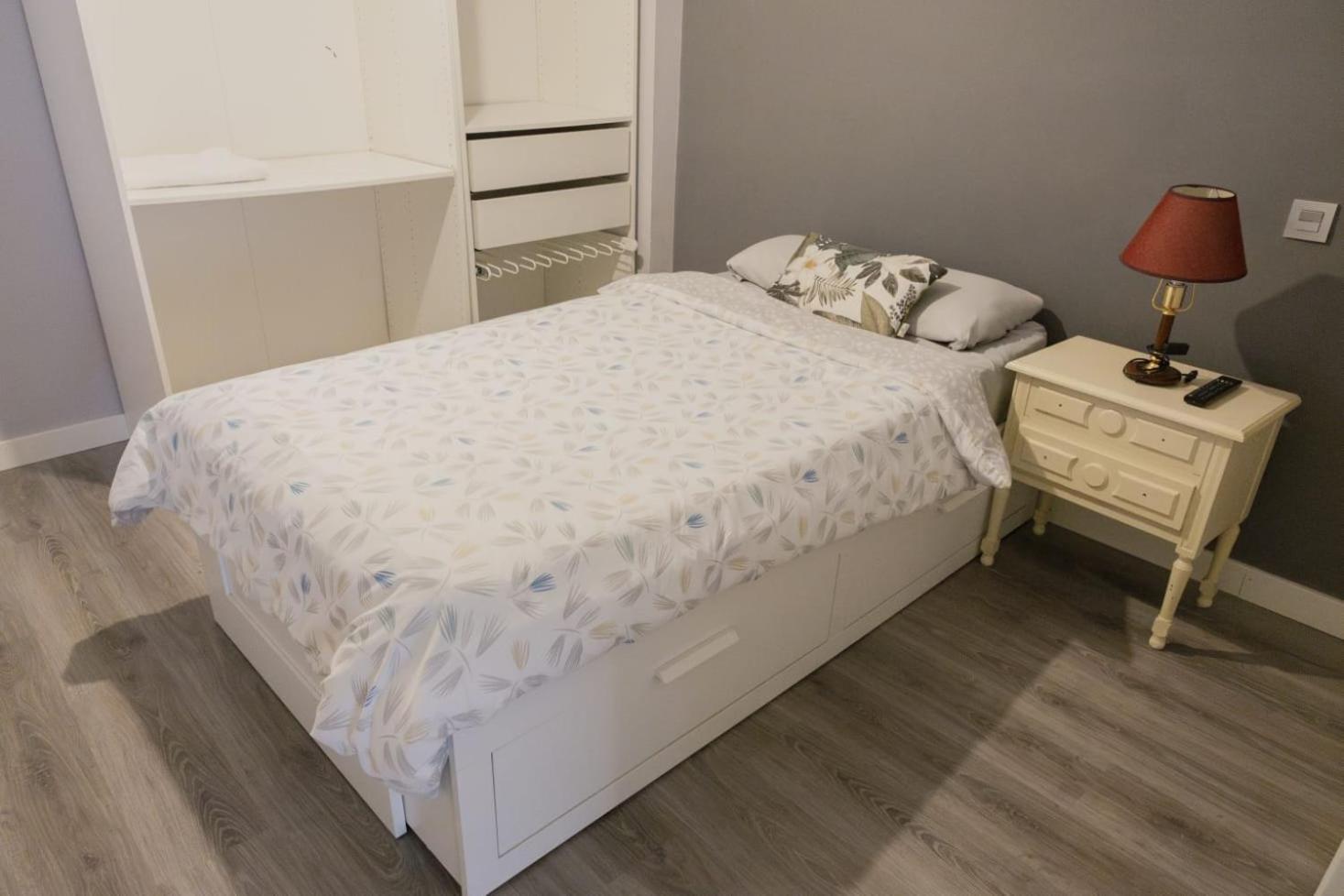 סרגוסה Apartamento Cerca Del Pilar מראה חיצוני תמונה